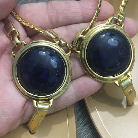 Women’s thong stacked heel sandal gold with blue - Picture 12 of 13